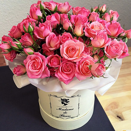 Квіти в коробці "Закоханість" – від Flowers.ua
