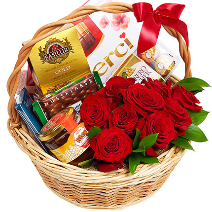 Gift basket "Classic" – from Flowers.ua