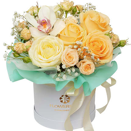Flowers in a box "Cream luxury"  – buy in Ukraine