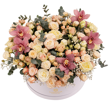 Flowers in a box "Royal Grace"  – buy in Ukraine