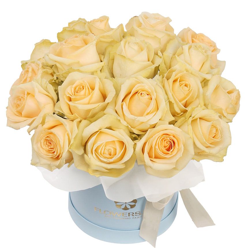 Flowers in a box "19 cream roses"