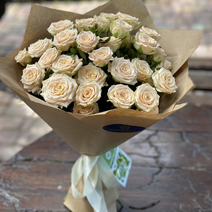 Special Offer! 7 spray cream roses  – buy in Ukraine