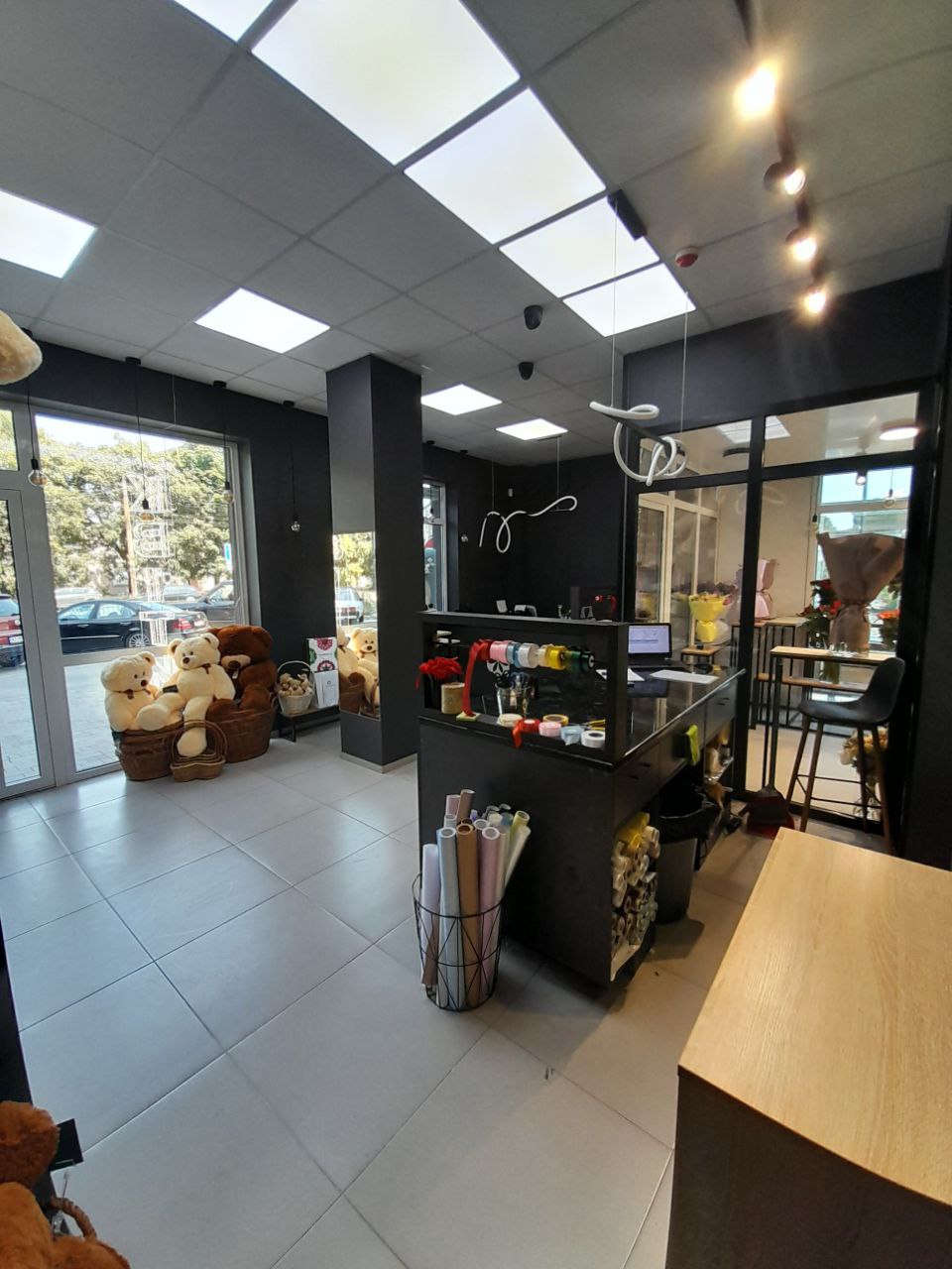 Магазин квітів FLOWERS.UA в місті Львів