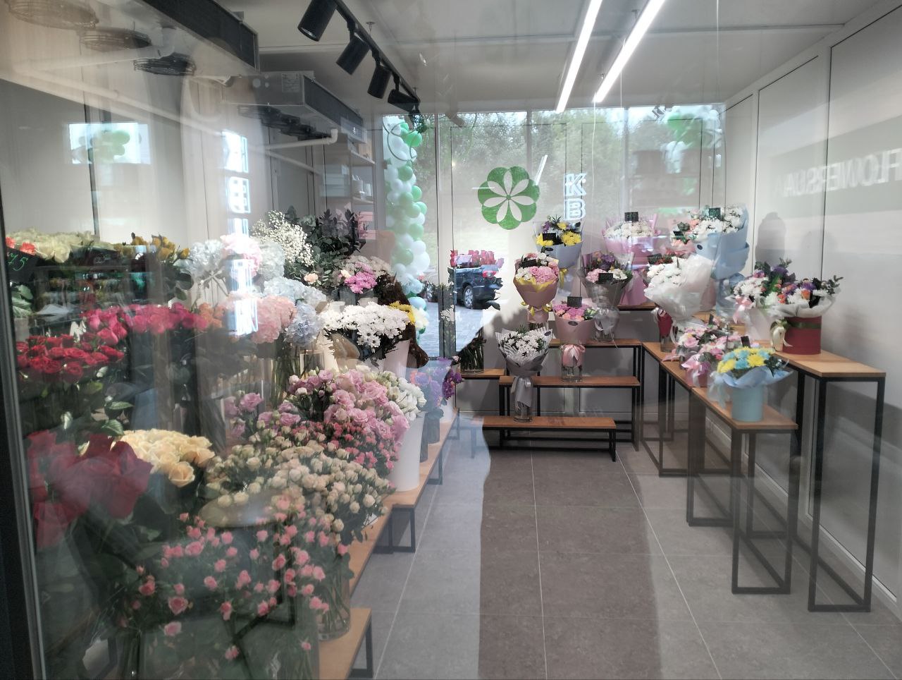 Магазин квітів FLOWERS.UA в місті Хмельницький