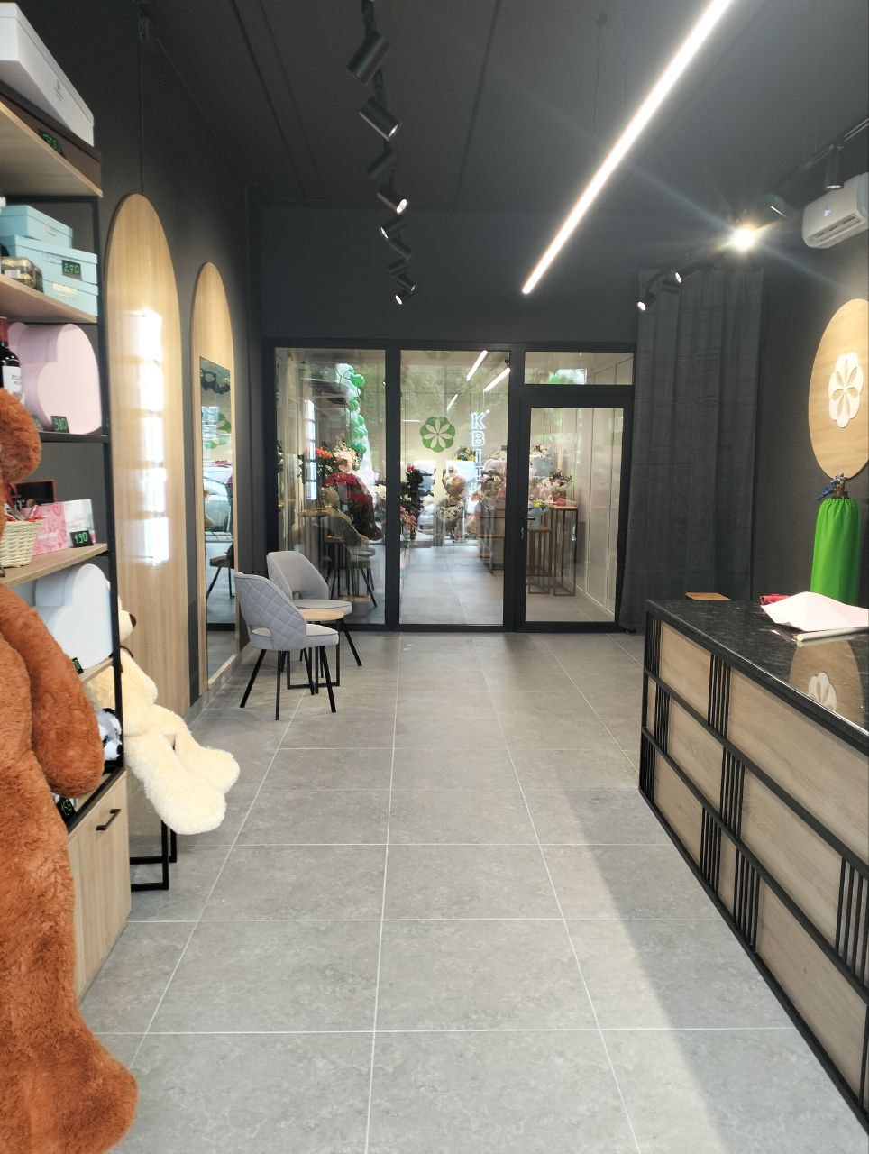 Магазин квітів FLOWERS.UA в місті Хмельницький