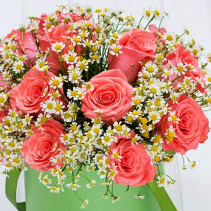 Flowers in a box "Summer Muse" - order with delivery
