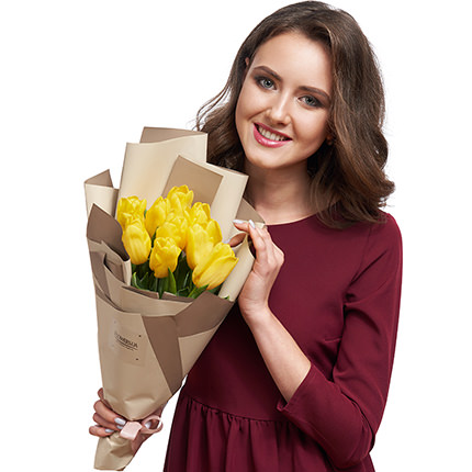 Букет "9 желтых тюльпанов" - доставка по Украине