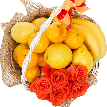 Кошик фруктів "Романтика" – замовити з доставкою