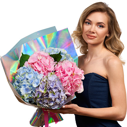 Bouquet "5 summer hydrangeas" - delivery in Ukraine