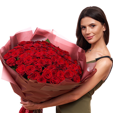 Букет "75 червоних троянд" – доставка по Україні