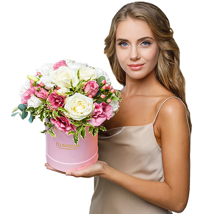 Композиція в коробці "Розквіт краси" - доставка по Україні