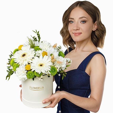 Квіти в коробці "Ніжне почуття" - доставка по Україні