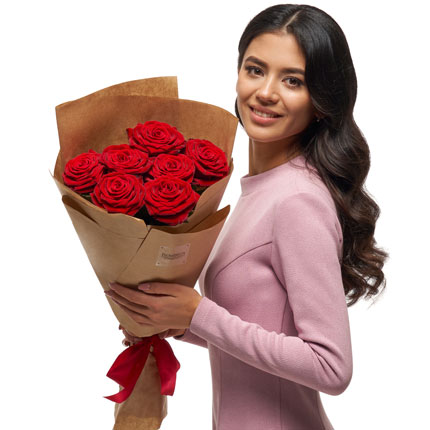 Bouquet in ECO package "7 red roses" – delivery in Ukraine
