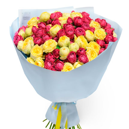 Яркий букет "19 кустовых роз" – доставка по Украине