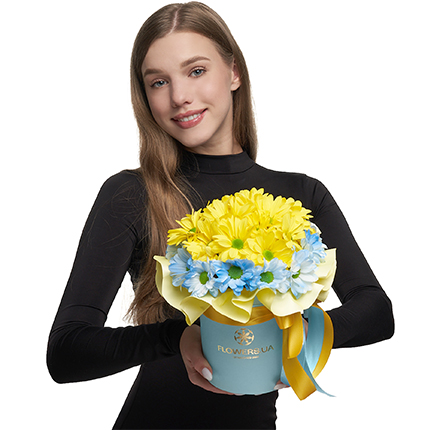 Flowers in a box "My miracle" – order with delivery