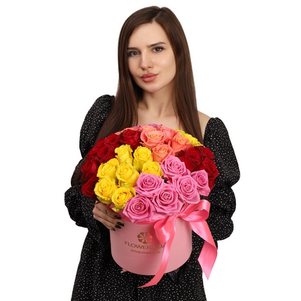 Квіти в коробці “Прима”  – доставка по Україні