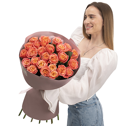 “25 Miss Piggy roses” mono-bouquet – delivery in Ukraine