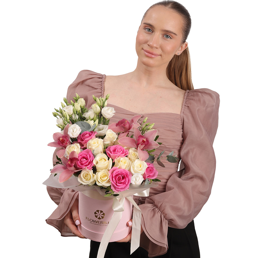 Квіти в коробці "Dolce vita" – доставка по Україні