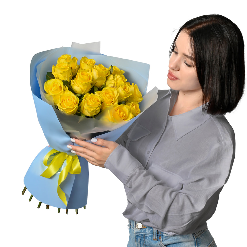 "15 yellow roses" bouquet – delivery in Ukraine