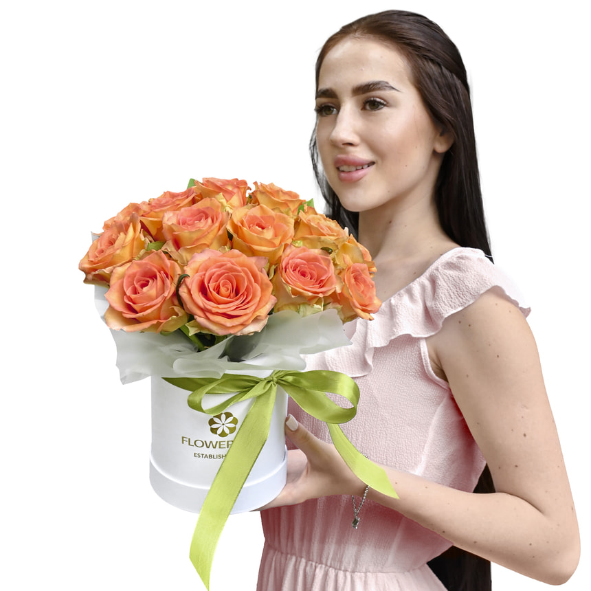 Flowers in a box "19 roses Mighty" – delivery in Ukraine