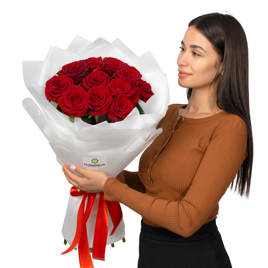 Monobouquet of 11 red roses – delivery in Ukraine