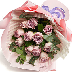 Bouquet of 11 roses "Memory Lane"