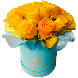 Цветы в коробке "25 желтых роз"