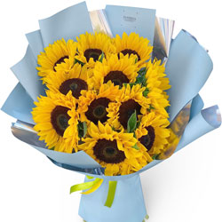 Bouquet "11 bright sunflowers"