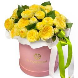Квіти в коробці "11 троянд Півоні Баблз"
