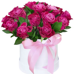 Цветы в коробке "21 роза Cherry-O" (Кения)